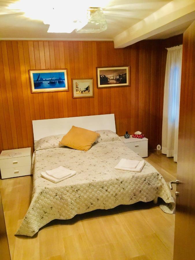 Ca'Tronconi Ai Frari Apartment Veneţia Exterior foto